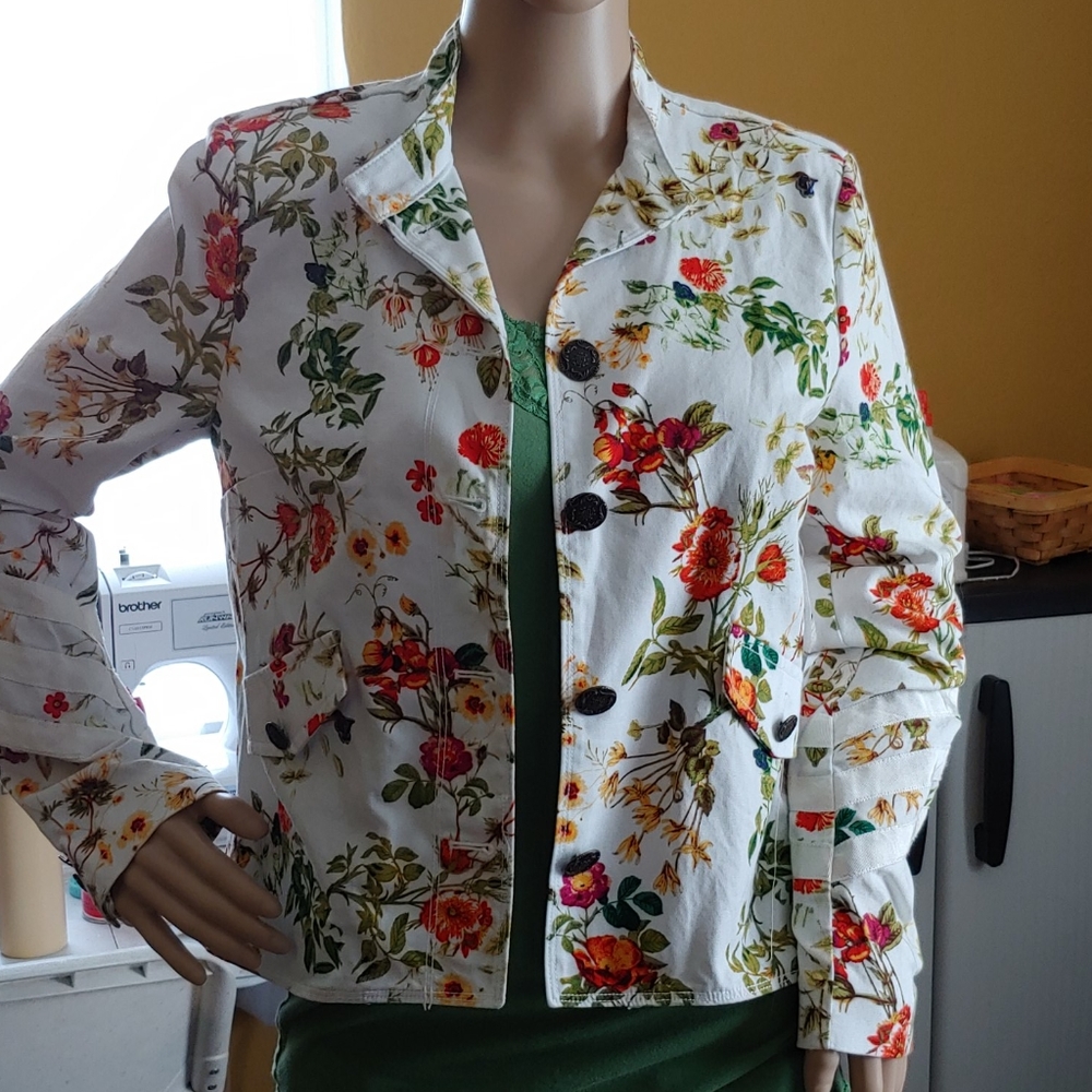 Women's jacket